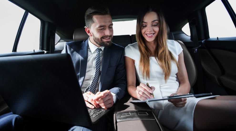 5-reasons-to-hire-a-corporate-chauffeur-for-business-travel